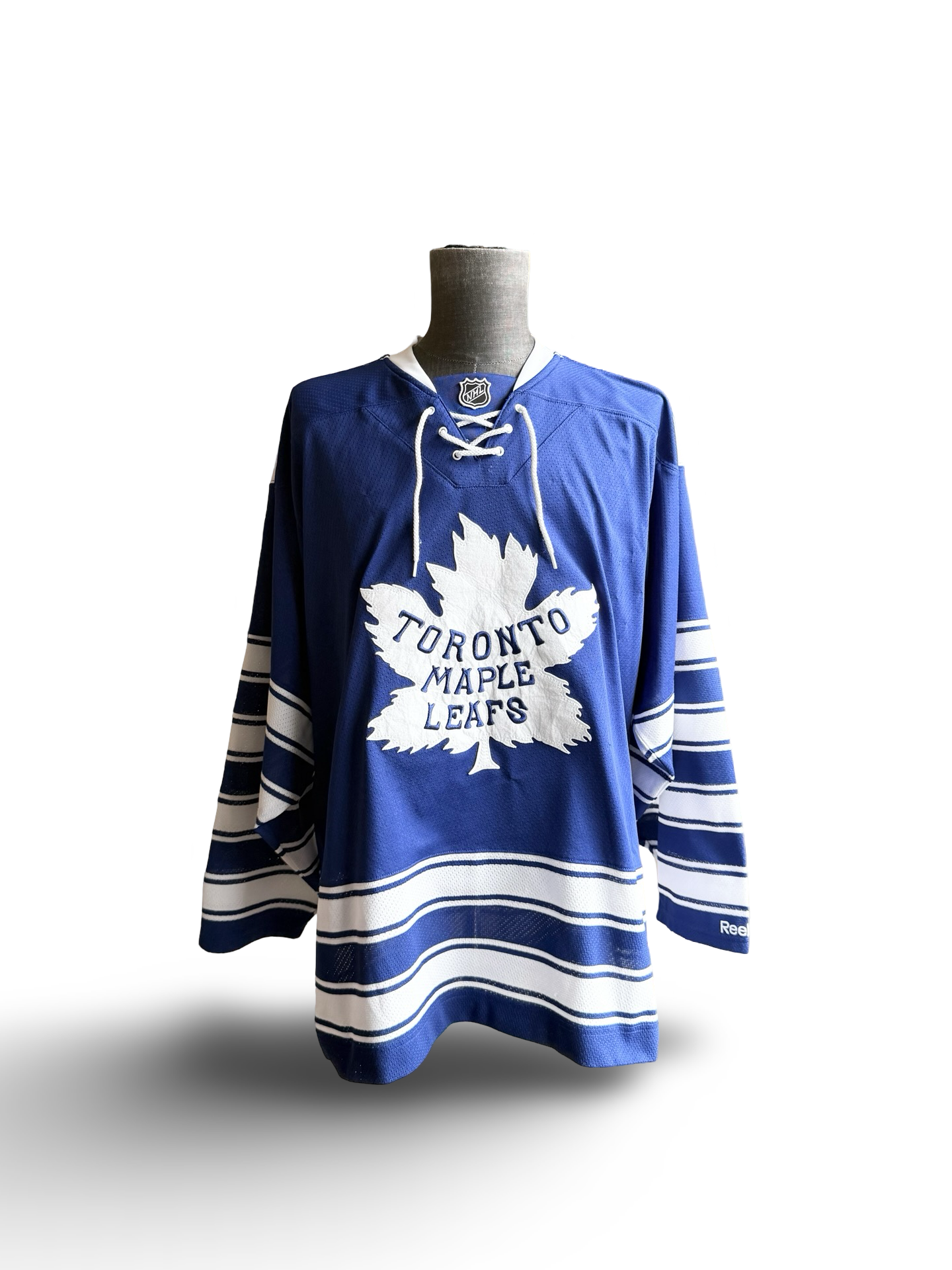 NHL Toronto Maple Leafs 2014 Winter Classic Reebok Hockey Jersey Size L