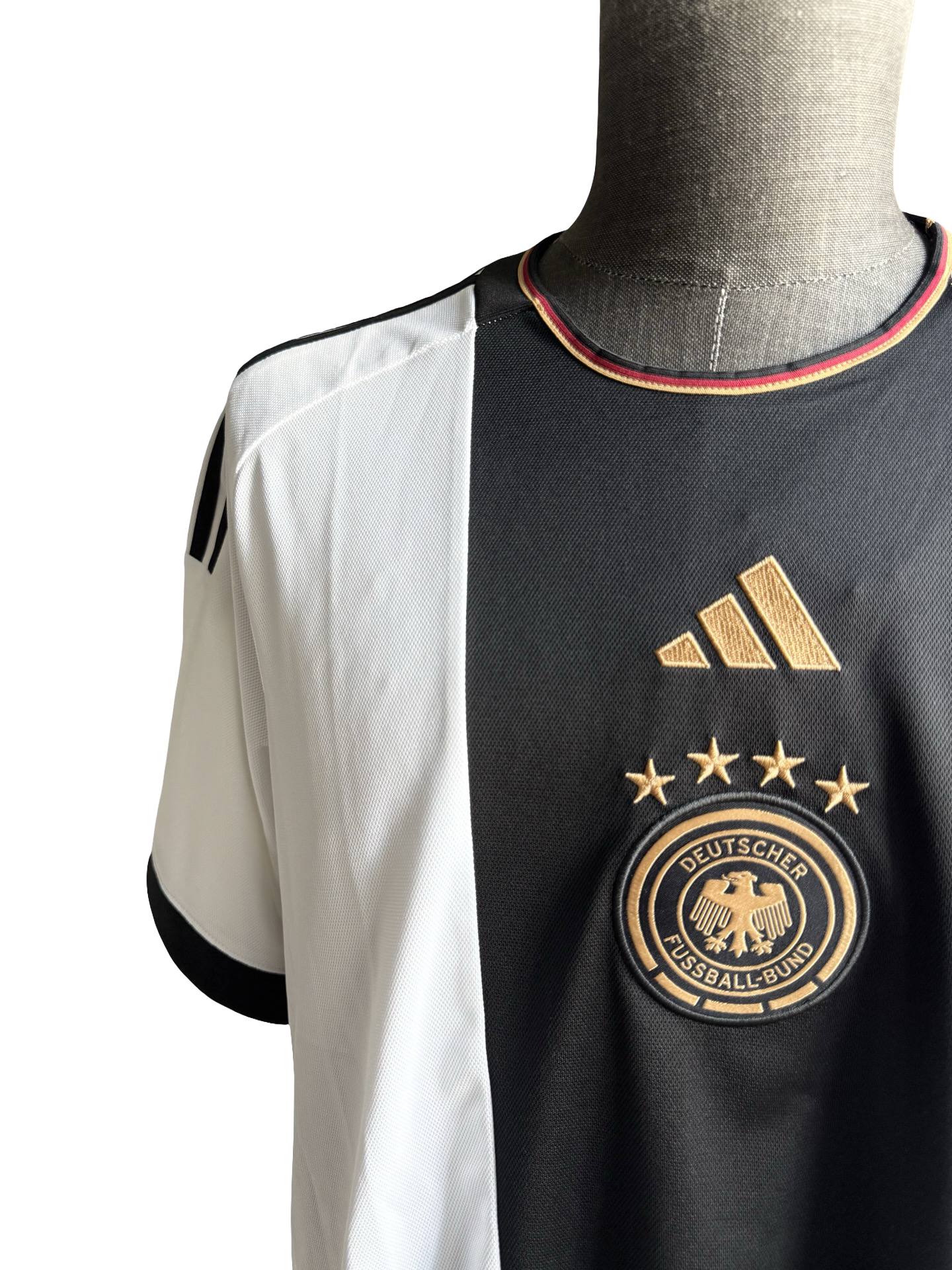Soccer Germany 2022/23 Adidas Home Football Jersey NWT Size XL